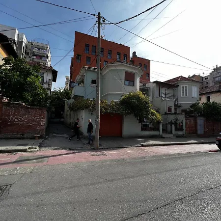 Grande Veranda 2 Tirana