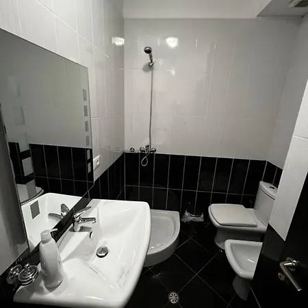 Appartamento Grande Veranda 2 Tirana